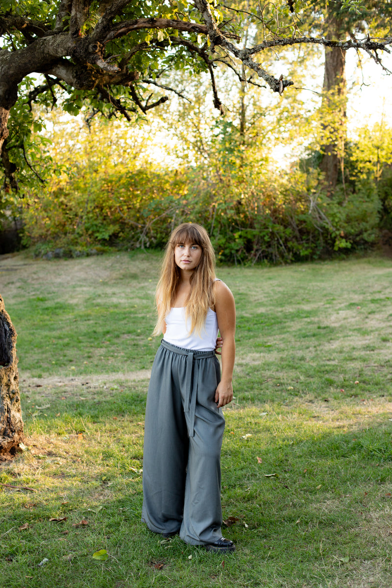 Wide-leg trousers